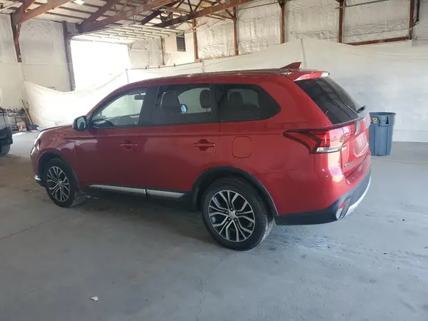 JA4AZ3A36JZ054043 2018 MITSUBISHI OUTLANDER - Image 2
