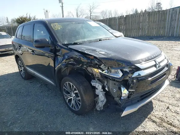 JA4AZ3A36JZ057072 2018 MITSUBISHI OUTLANDER - Image 1