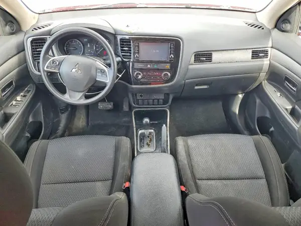 JA4AZ3A36JZ062398 2018 MITSUBISHI OUTLANDER - Image 8