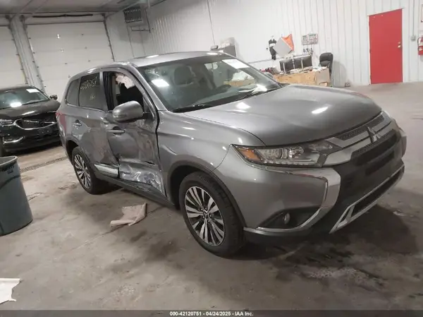 JA4AZ3A36KJ000502 2019 MITSUBISHI OUTLANDER - Image 1