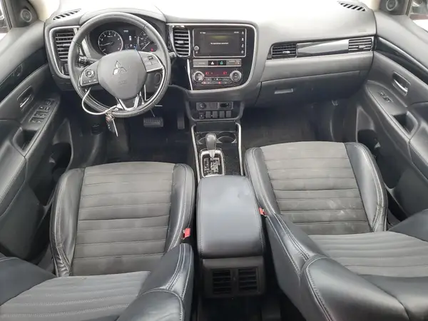 JA4AZ3A36KZ005202 2019 MITSUBISHI OUTLANDER - Image 8