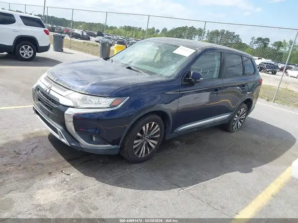 JA4AZ3A36KZ005460 2019 MITSUBISHI OUTLANDER - Image 2