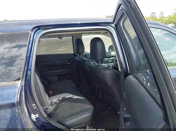 JA4AZ3A36KZ005460 2019 MITSUBISHI OUTLANDER - Image 8