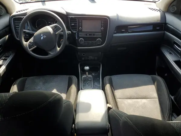 JA4AZ3A36KZ007998 2019 MITSUBISHI OUTLANDER - Image 8