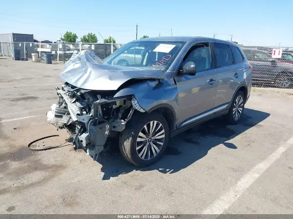 JA4AZ3A36KZ008133 2019 MITSUBISHI OUTLANDER - Image 2