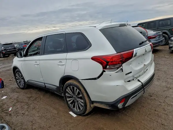 JA4AZ3A36KZ010433 2019 MITSUBISHI OUTLANDER - Image 2