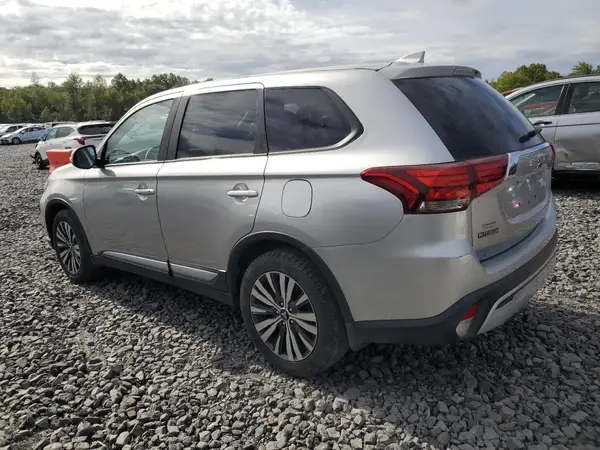 JA4AZ3A36KZ016104 2019 MITSUBISHI OUTLANDER - Image 2