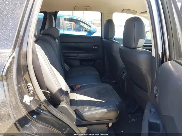 JA4AZ3A36KZ019410 2019 MITSUBISHI OUTLANDER - Image 8