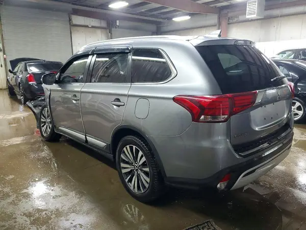 JA4AZ3A36KZ019648 2019 MITSUBISHI OUTLANDER - Image 2