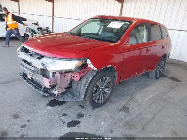 JA4AZ3A36KZ021075 2019 MITSUBISHI OUTLANDER - Image 2