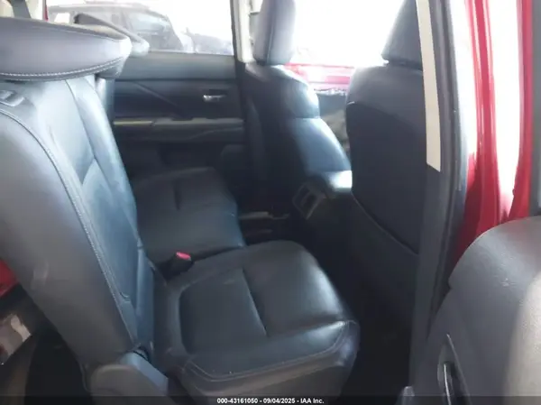 JA4AZ3A36KZ021075 2019 MITSUBISHI OUTLANDER - Image 8
