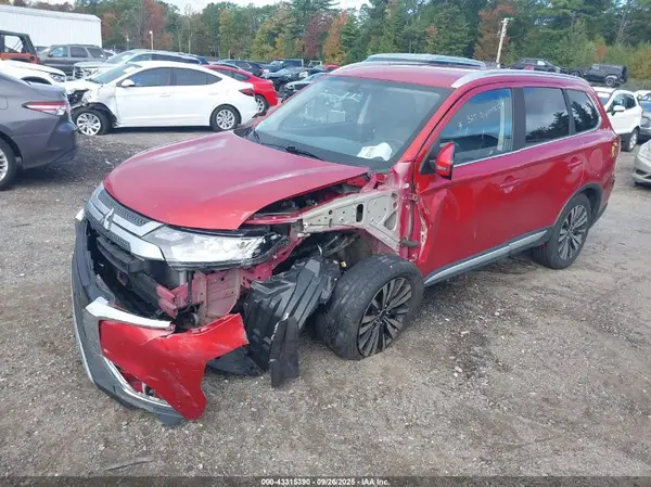 JA4AZ3A36KZ028415 2019 MITSUBISHI OUTLANDER - Image 2