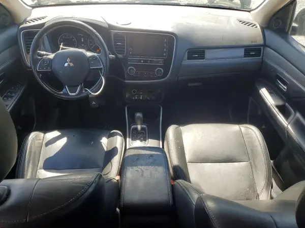 JA4AZ3A36KZ039348 2019 MITSUBISHI OUTLANDER - Image 8