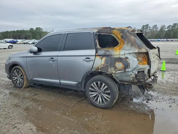 JA4AZ3A36KZ039799 2019 MITSUBISHI OUTLANDER - Image 2