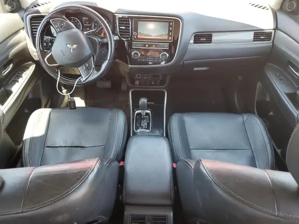 JA4AZ3A36KZ040676 2019 MITSUBISHI OUTLANDER - Image 8