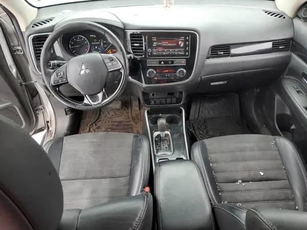 JA4AZ3A36KZ041634 2019 MITSUBISHI OUTLANDER - Image 8