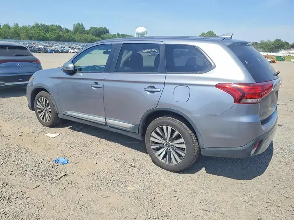 JA4AZ3A36KZ041939 2019 MITSUBISHI OUTLANDER - Image 2