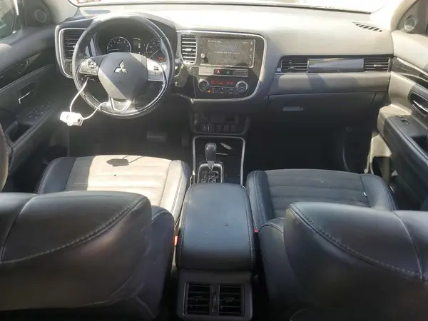 JA4AZ3A36KZ041939 2019 MITSUBISHI OUTLANDER - Image 8