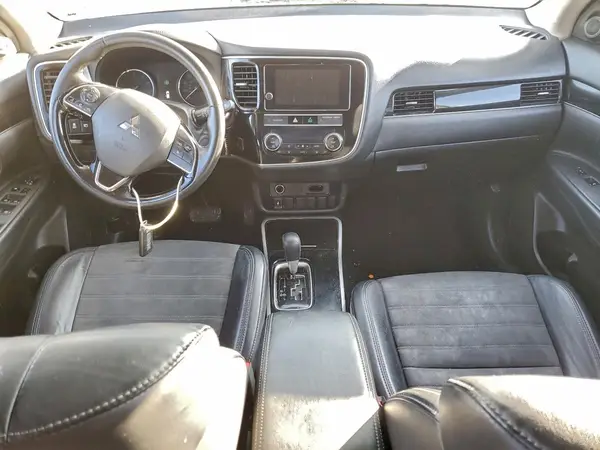 JA4AZ3A36KZ044663 2019 MITSUBISHI OUTLANDER - Image 8