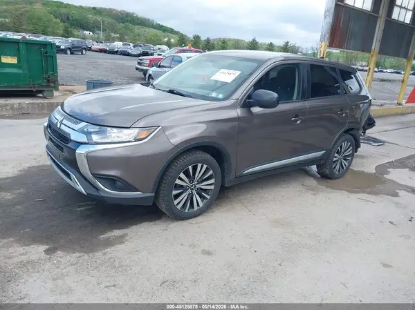 JA4AZ3A36KZ052827 2019 MITSUBISHI OUTLANDER - Image 2