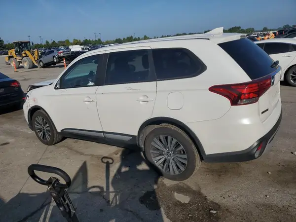 JA4AZ3A36KZ056179 2019 MITSUBISHI OUTLANDER - Image 2
