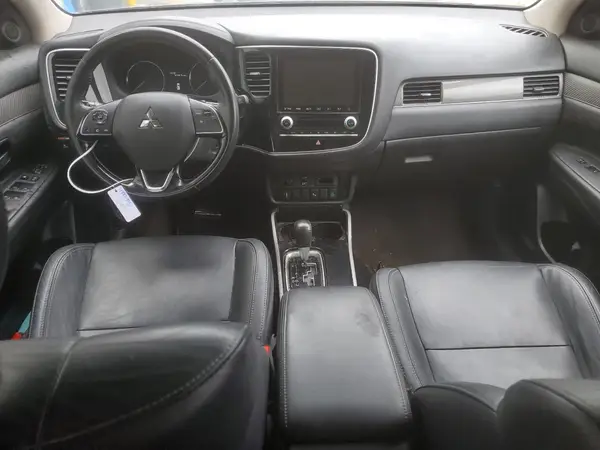 JA4AZ3A36LJ000503 2020 MITSUBISHI OUTLANDER - Image 8