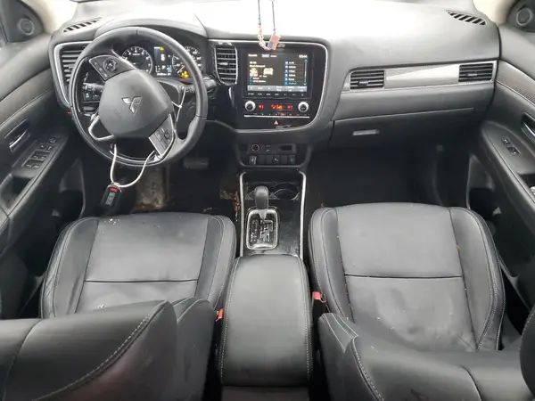 JA4AZ3A36LZ003709 2020 MITSUBISHI OUTLANDER - Image 8