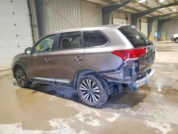 JA4AZ3A36LZ006951 2020 MITSUBISHI OUTLANDER - Image 2