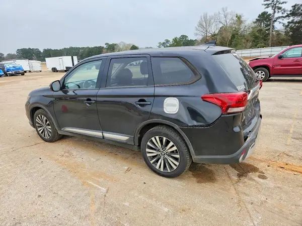 JA4AZ3A36LZ010580 2020 MITSUBISHI OUTLANDER - Image 2