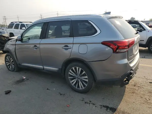 JA4AZ3A36LZ018212 2020 MITSUBISHI OUTLANDER - Image 2
