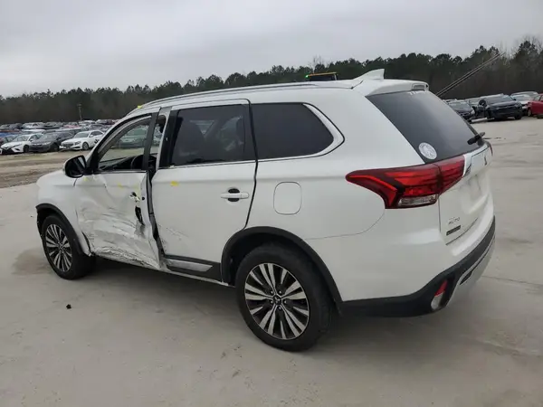 JA4AZ3A36LZ021224 2020 MITSUBISHI OUTLANDER - Image 2