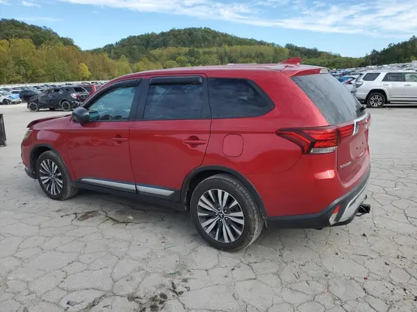 JA4AZ3A36LZ022647 2020 MITSUBISHI OUTLANDER - Image 2