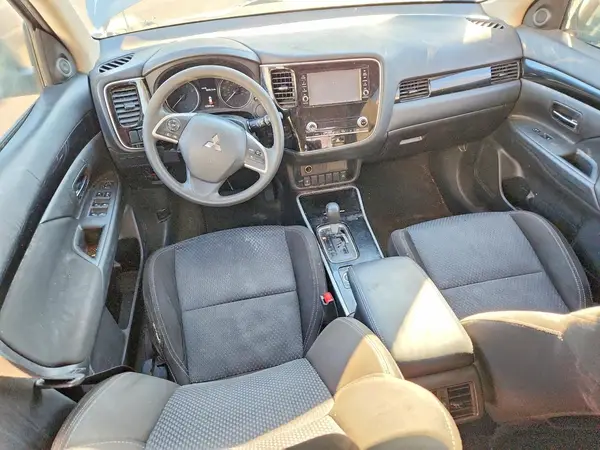 JA4AZ3A36LZ026844 2020 MITSUBISHI OUTLANDER - Image 8