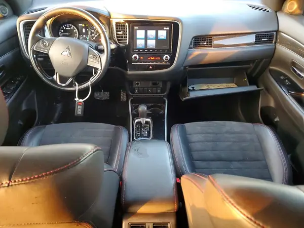 JA4AZ3A36LZ027444 2020 MITSUBISHI OUTLANDER - Image 8