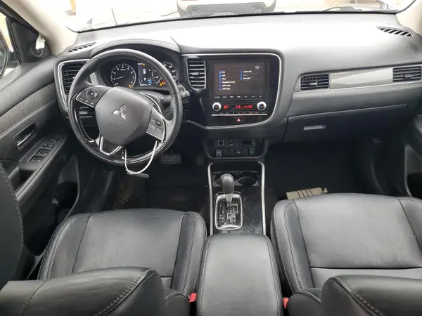 JA4AZ3A36LZ030263 2020 MITSUBISHI OUTLANDER - Image 8