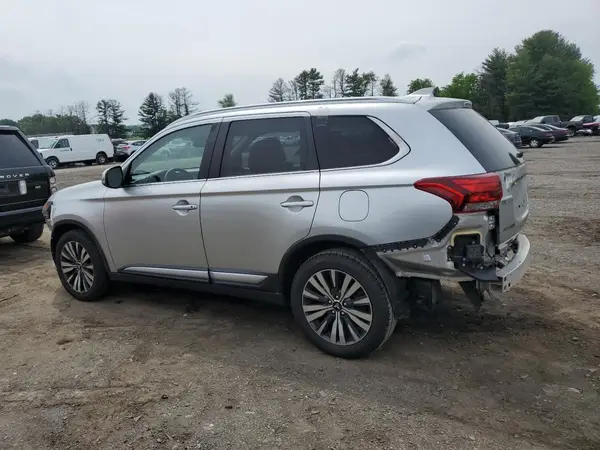 JA4AZ3A36LZ031722 2020 MITSUBISHI OUTLANDER - Image 2