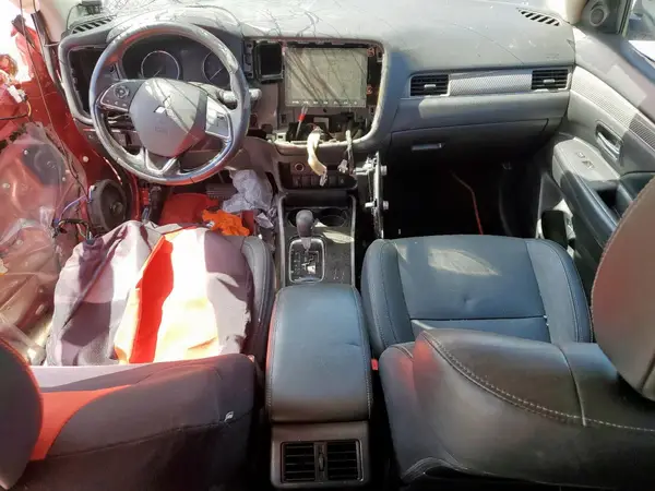 JA4AZ3A36LZ034118 2020 MITSUBISHI OUTLANDER - Image 8