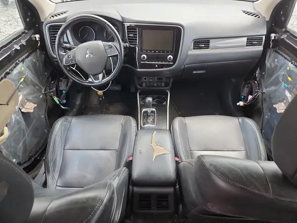 JA4AZ3A36LZ038024 2020 MITSUBISHI OUTLANDER - Image 8