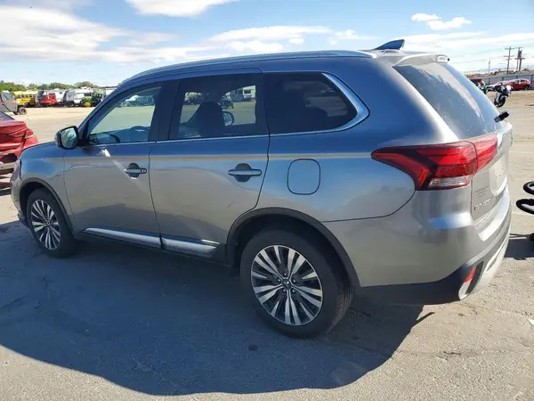 JA4AZ3A36LZ038279 2020 MITSUBISHI OUTLANDER - Image 2