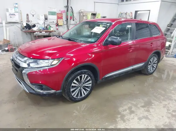 JA4AZ3A36LZ040016 2020 MITSUBISHI OUTLANDER - Image 2