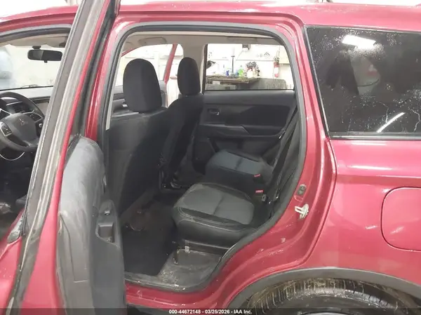 JA4AZ3A36LZ040016 2020 MITSUBISHI OUTLANDER - Image 8