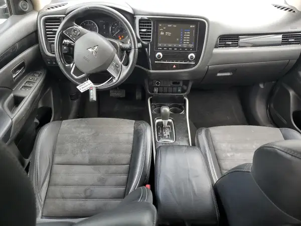 JA4AZ3A36LZ044163 2020 MITSUBISHI OUTLANDER - Image 8