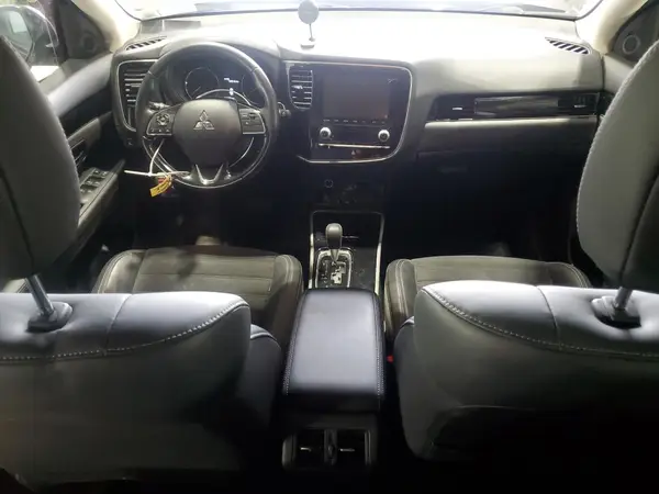 JA4AZ3A36LZ047239 2020 MITSUBISHI OUTLANDER - Image 8