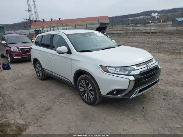 JA4AZ3A36LZ047449 2020 MITSUBISHI OUTLANDER - Image 1