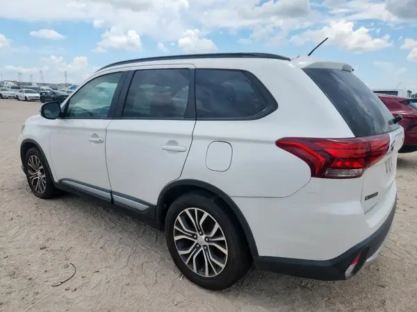 JA4AZ3A37GZ008410 2016 MITSUBISHI OUTLANDER - Image 2