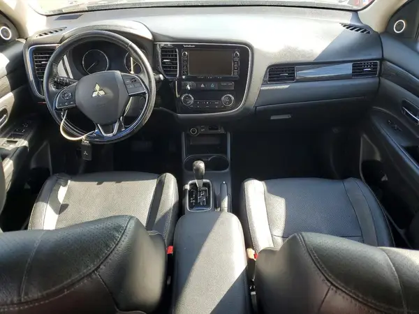 JA4AZ3A37GZ010464 2016 MITSUBISHI OUTLANDER - Image 8