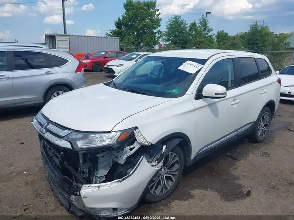 JA4AZ3A37GZ012330 2016 MITSUBISHI OUTLANDER - Image 2