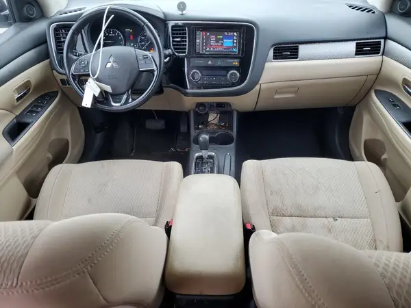 JA4AZ3A37GZ013851 2016 MITSUBISHI OUTLANDER - Image 8