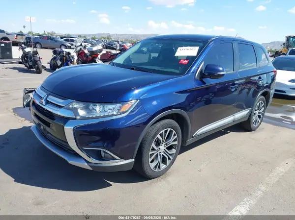 JA4AZ3A37GZ014126 2016 MITSUBISHI OUTLANDER - Image 2