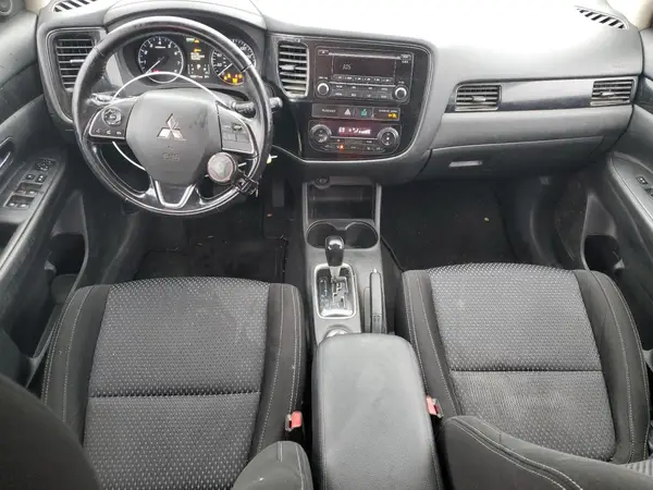 JA4AZ3A37GZ014594 2016 MITSUBISHI OUTLANDER - Image 8